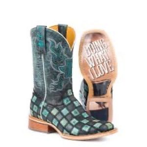 ISO Women’s Tin Haul Boots - size 7